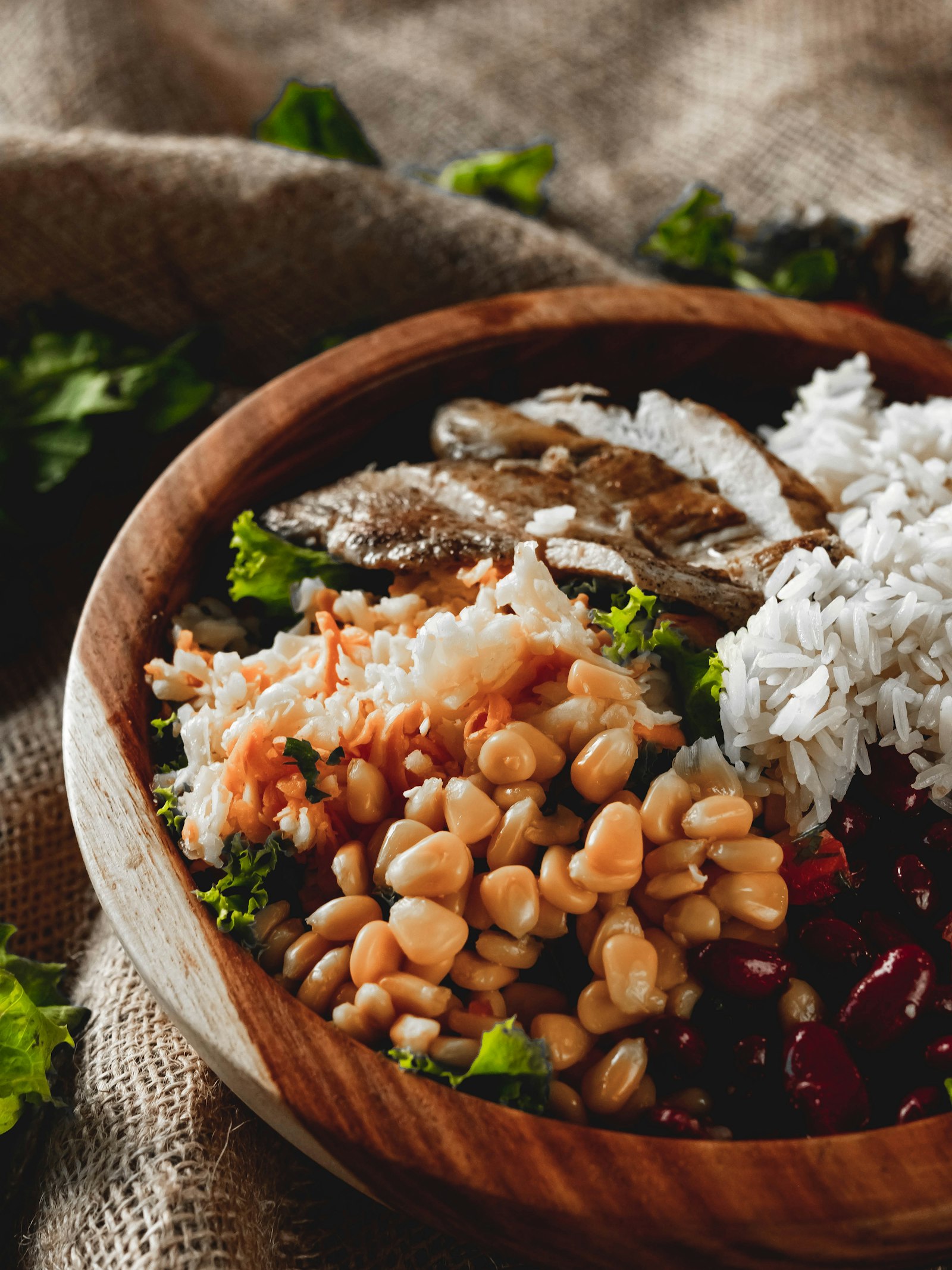 Assiette de repas equilibre proteine